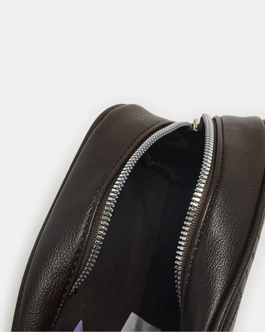 Men Brown Toiletry Bag sold by Redtag product image thumbnail 4