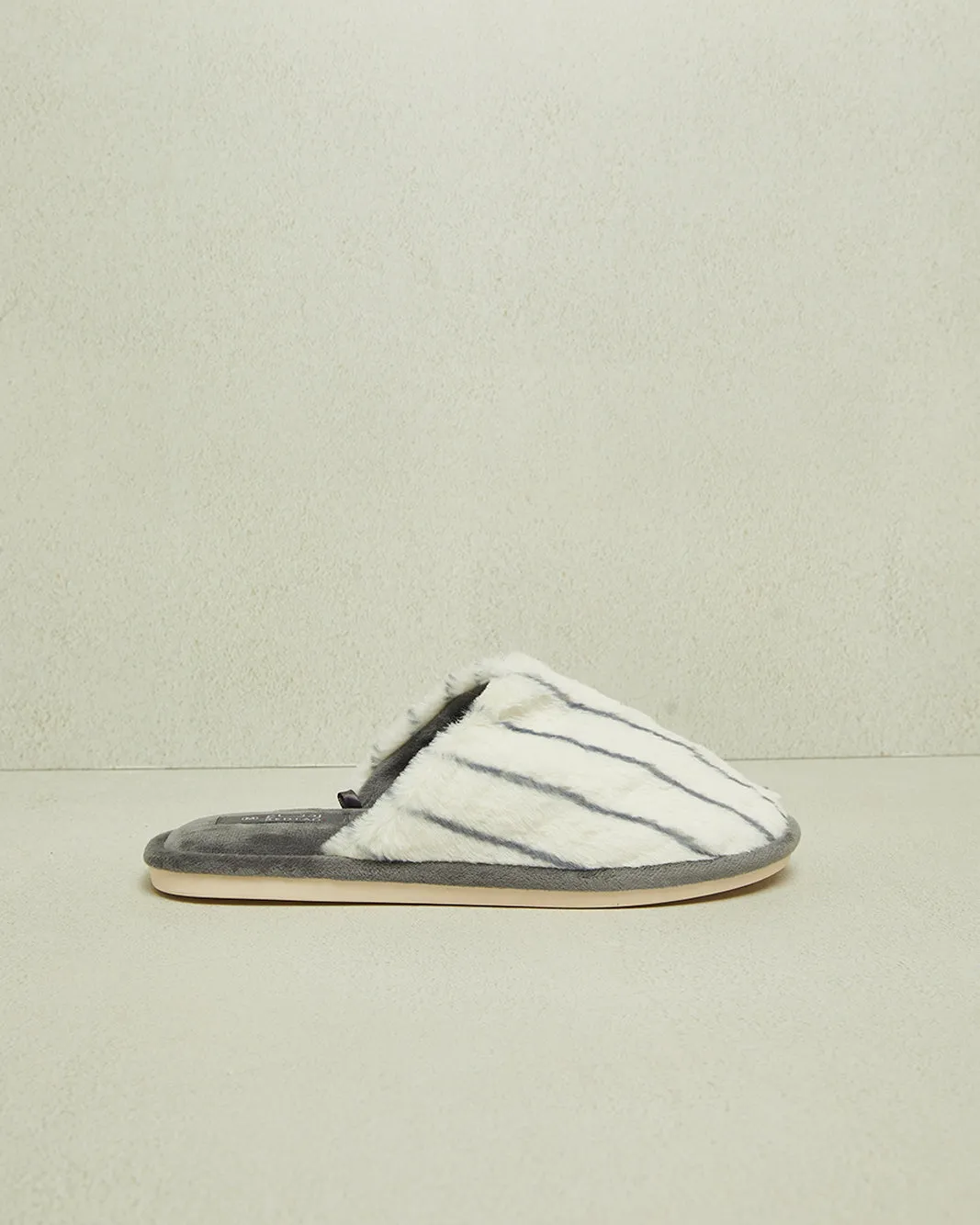 Men White And Grey Striped Slippers sold by Redtag