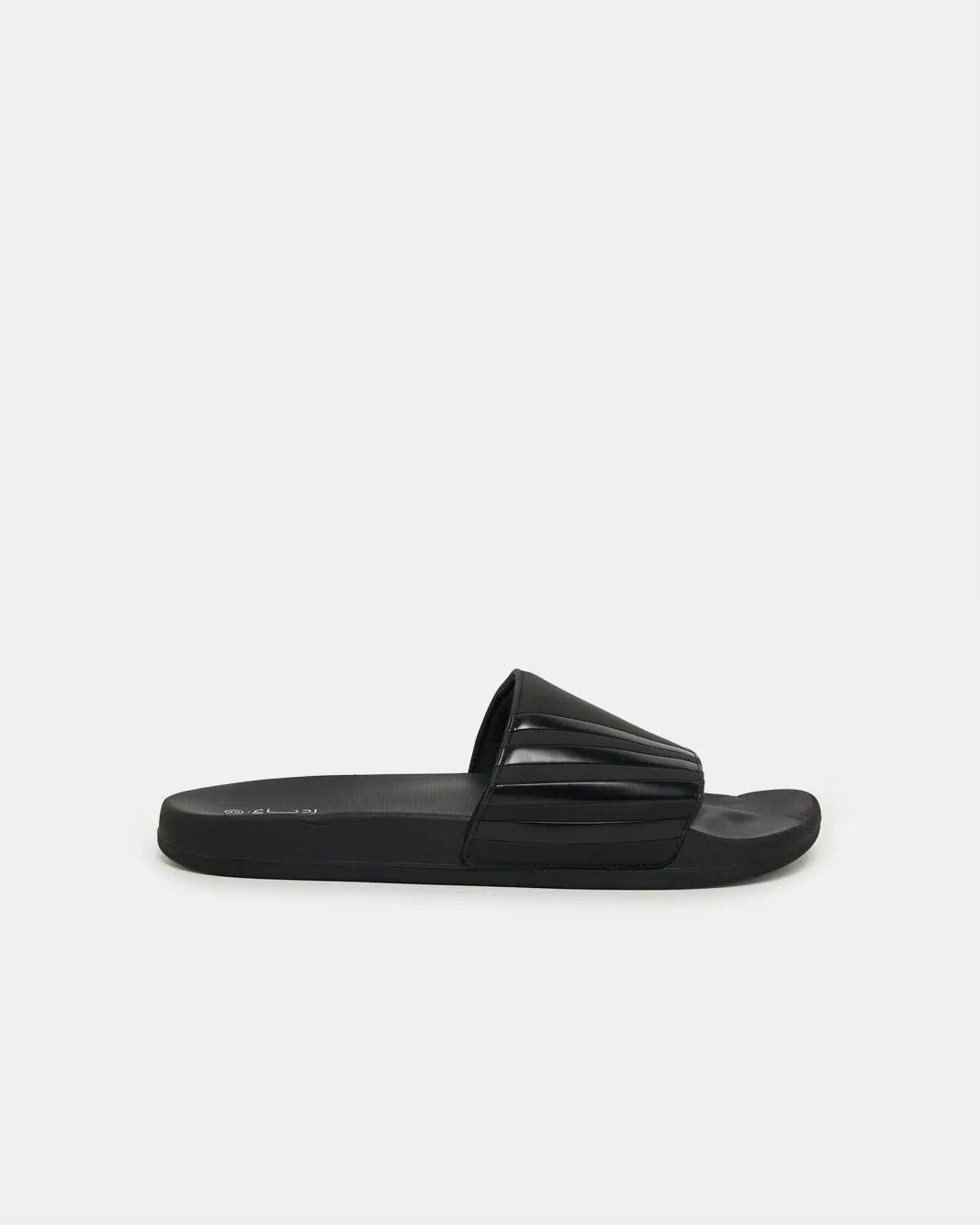 Men Black Comfort Slide sold by Redtag