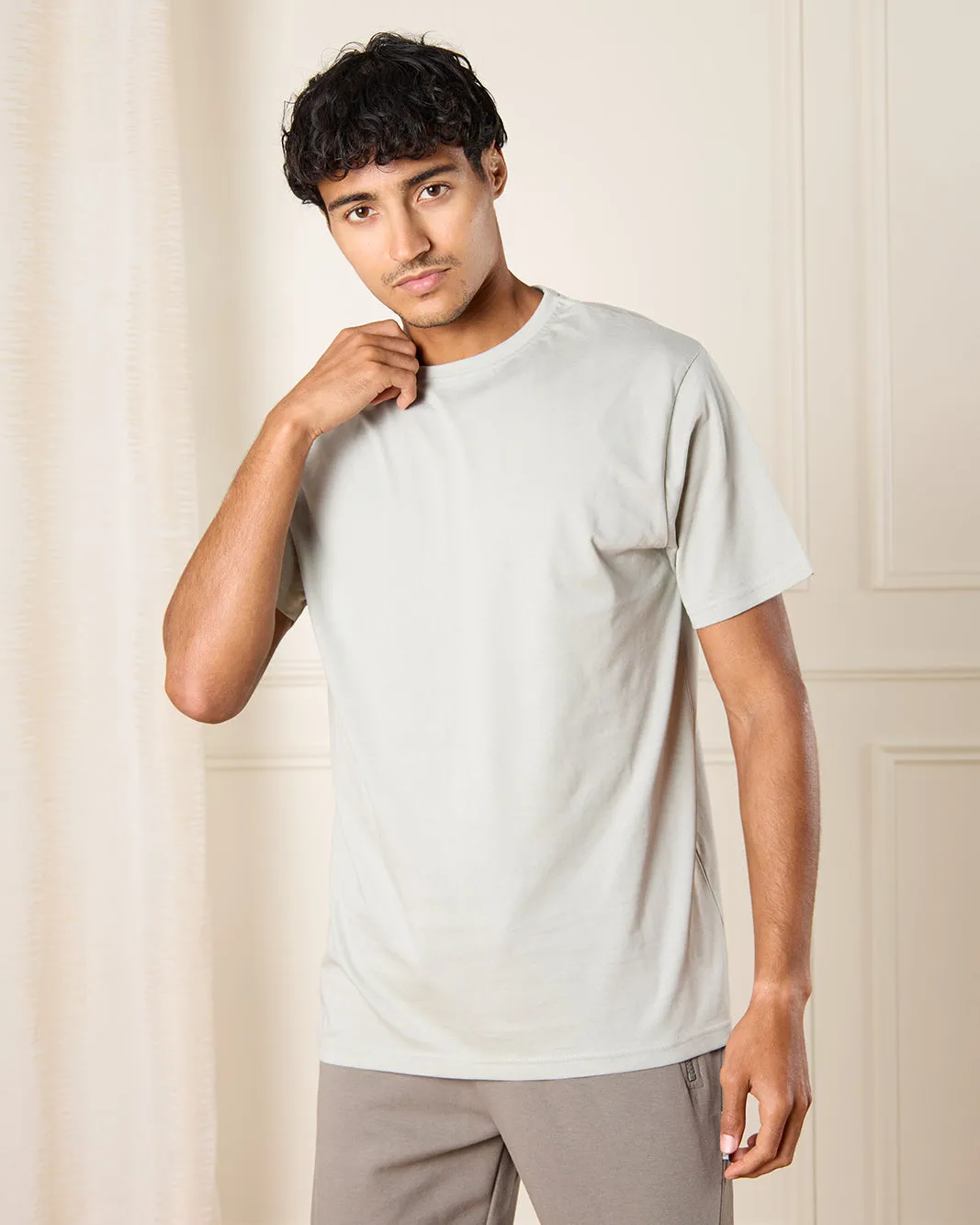 Men Grey Solid T-Shirt sold by Redtag