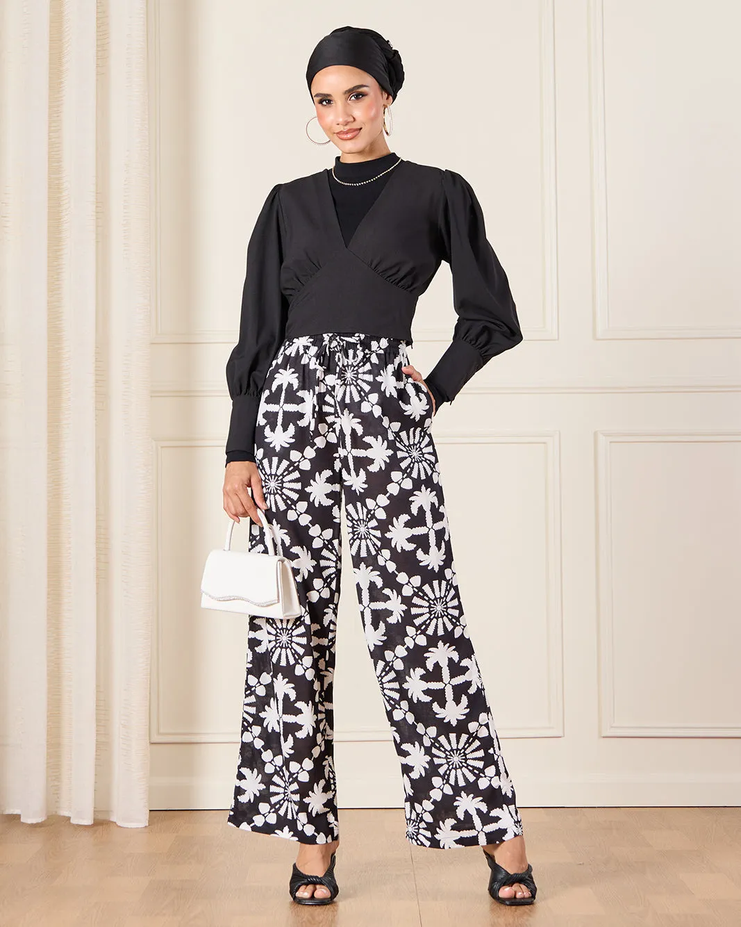 Women Black Printed Wide Leg Trouser sold by Redtag product image thumbnail 2