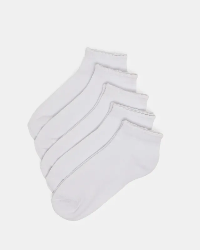 Senior Girls White Low Ankle Socks With Scallop Welt Edge (5 Pairs) sold by Redtag