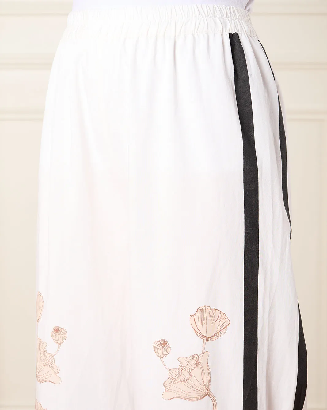 Women Pink Printed Wide leg Pants sold by Redtag product image thumbnail 4