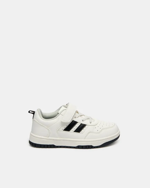 Senior Boys White Stripped Skate Shoes sold by Redtag