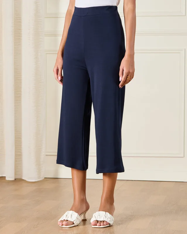 Women Navy Cropped Legging sold by Redtag