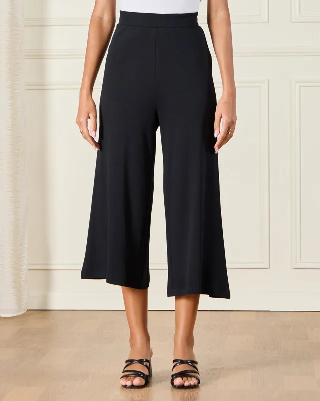 Women Black Cropped Leggings sold by Redtag