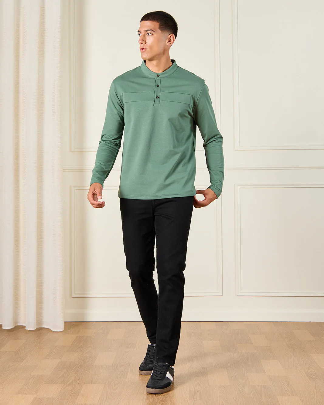 Men Green Plain Long Sleeves T-Shirt sold by Redtag product image thumbnail 2