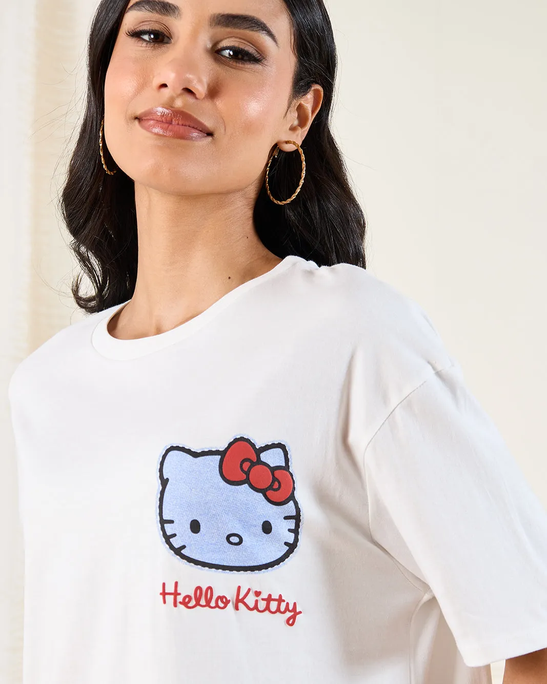Women White Hello Kitty Printed Over Sized T-Shirt sold by Redtag product image thumbnail 4