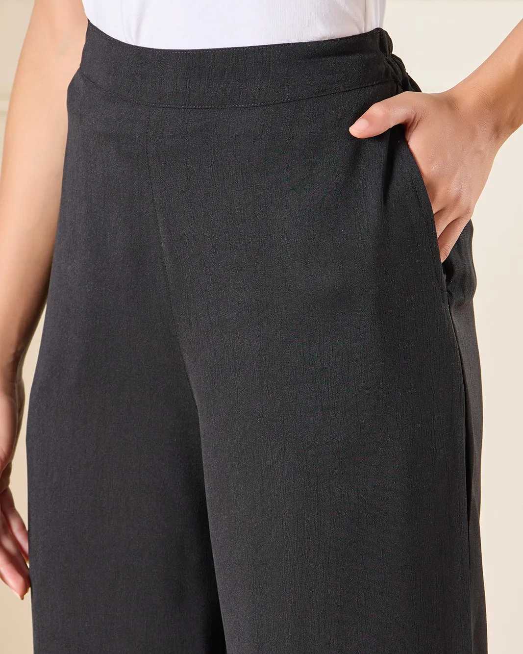Women Plain Black Wide Leg Casual Trouser sold by Redtag product image thumbnail 4