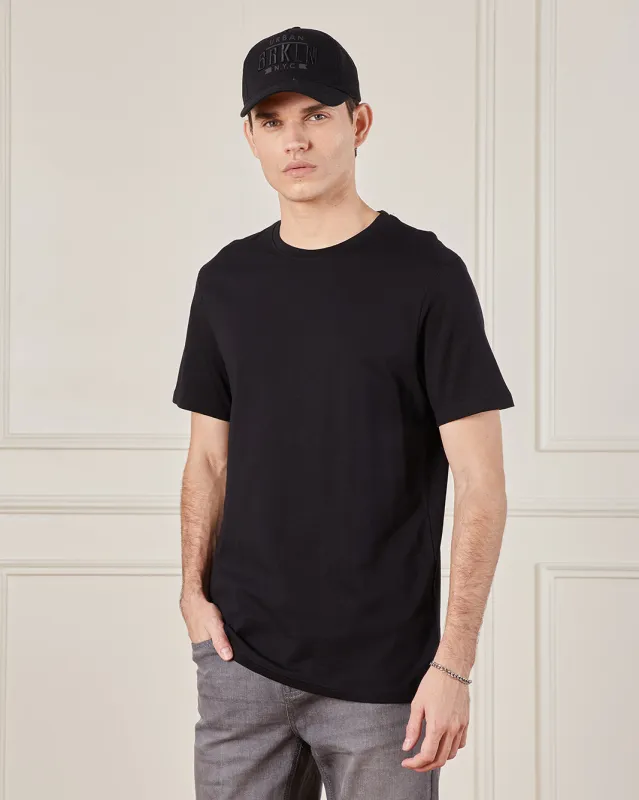 Men Black Basic Solid T-Shirt sold by Redtag