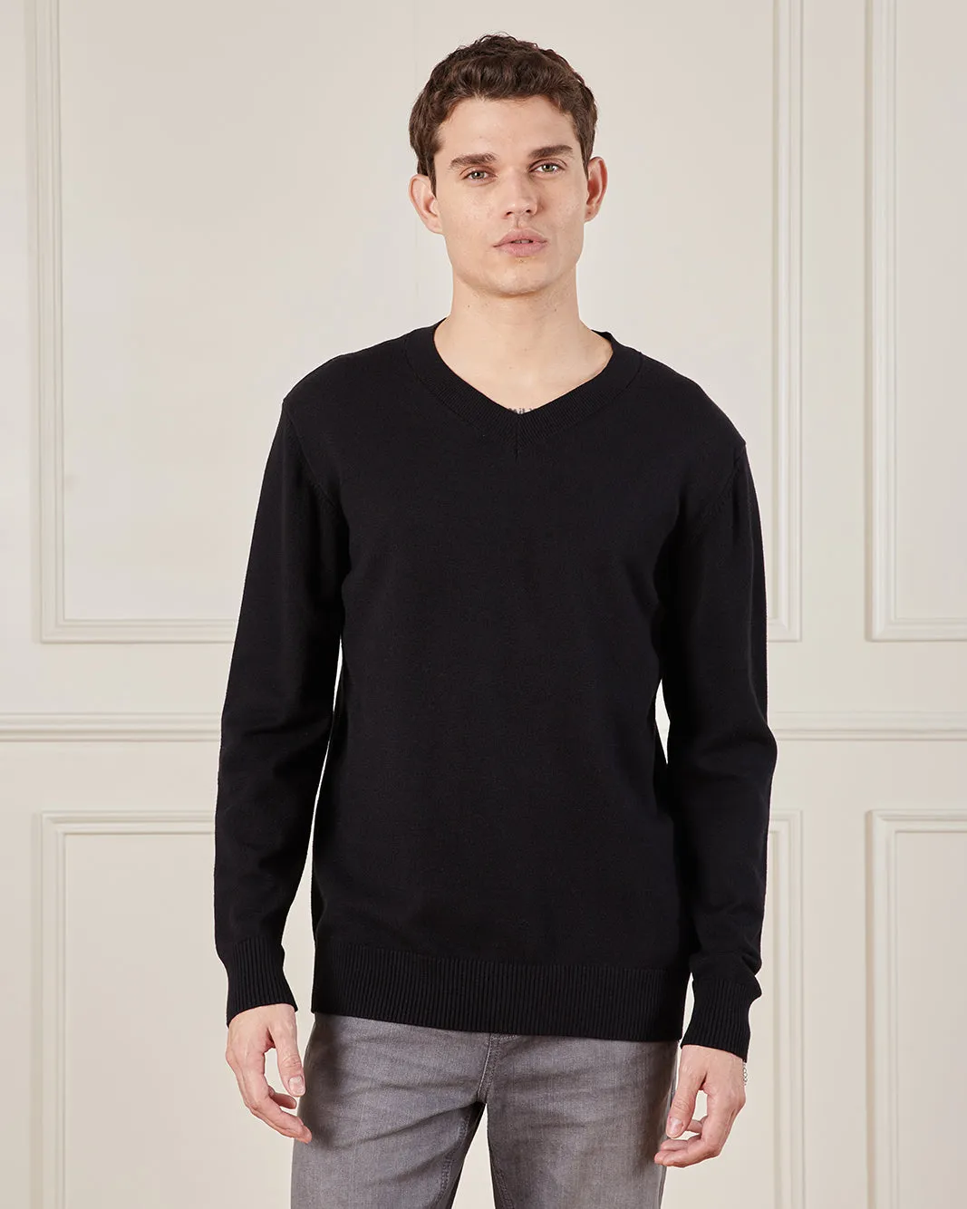 Men Black Solid Sweater sold by Redtag