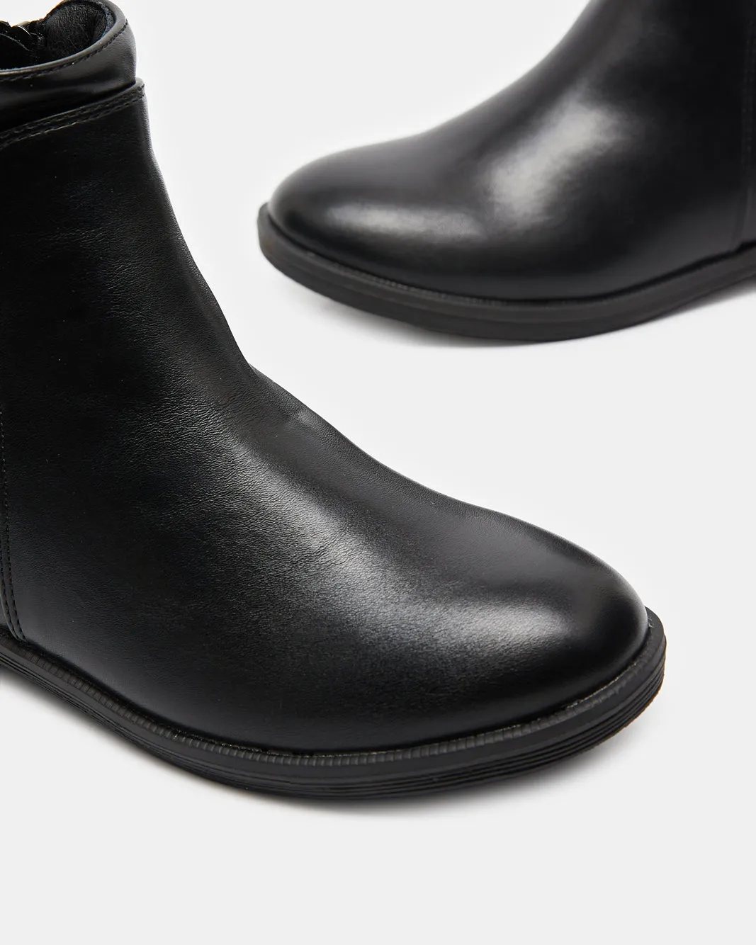 Senior Girls Black Zipper Ankle Boot sold by Redtag product image thumbnail 3