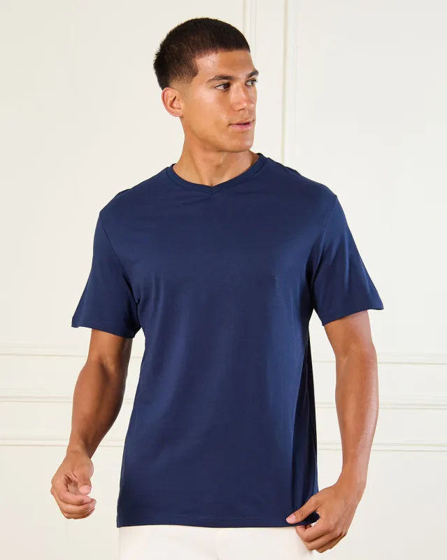 Men Navy Basic Solid T-Shirt sold by Redtag