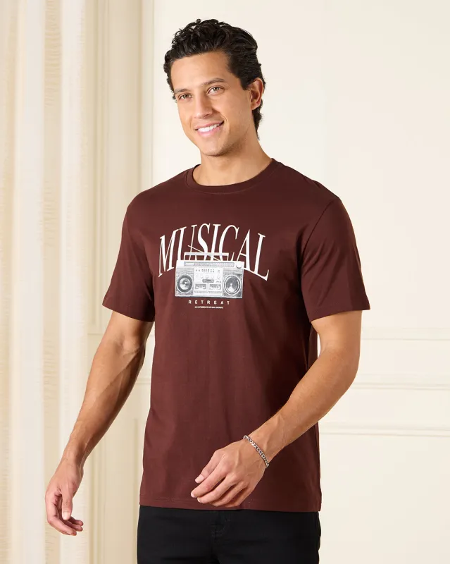 Men Burgundy Basic Graphic T-Shirt sold by Redtag