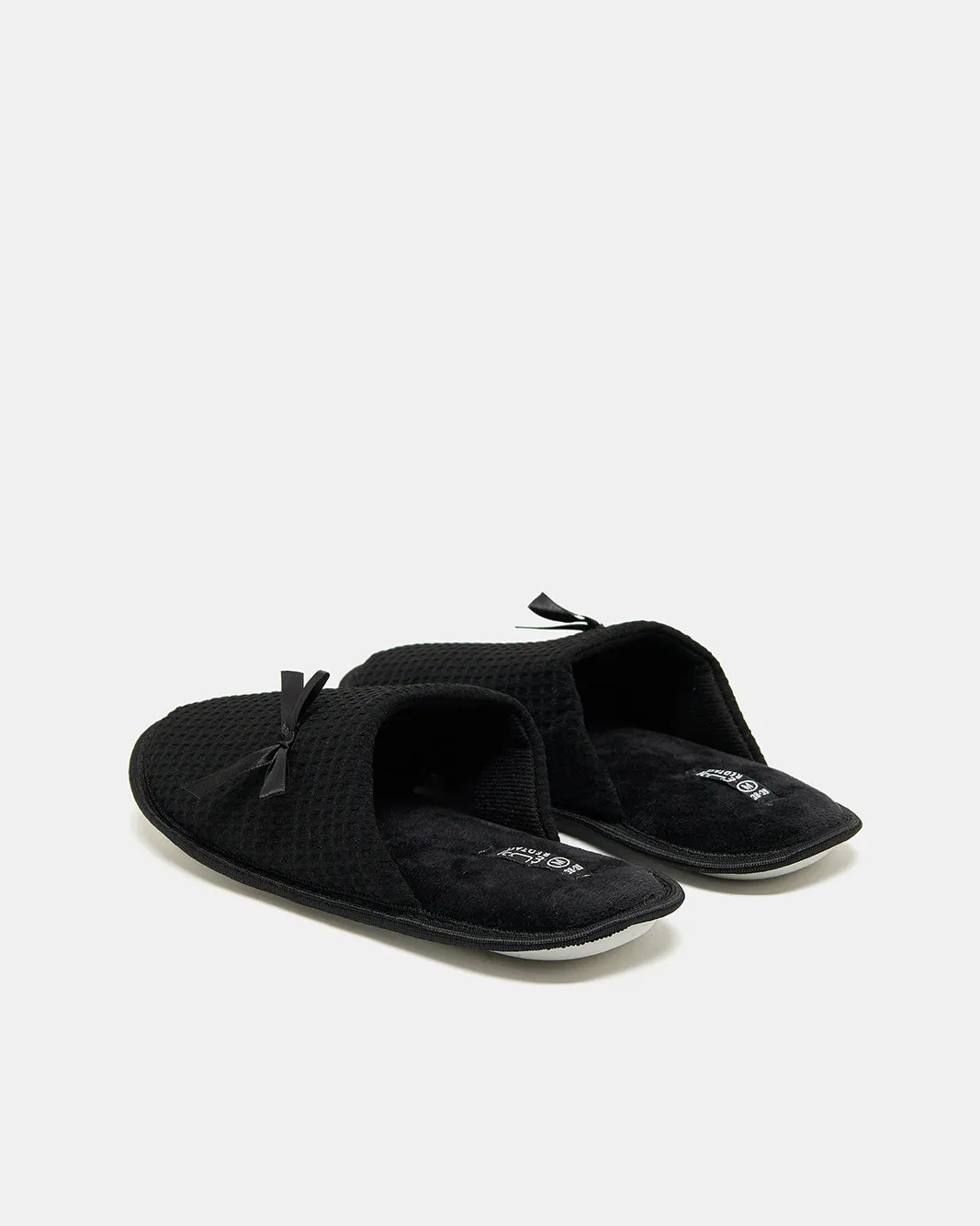 Women Black Textured Closed Toe Slipper sold by Redtag product image thumbnail 4