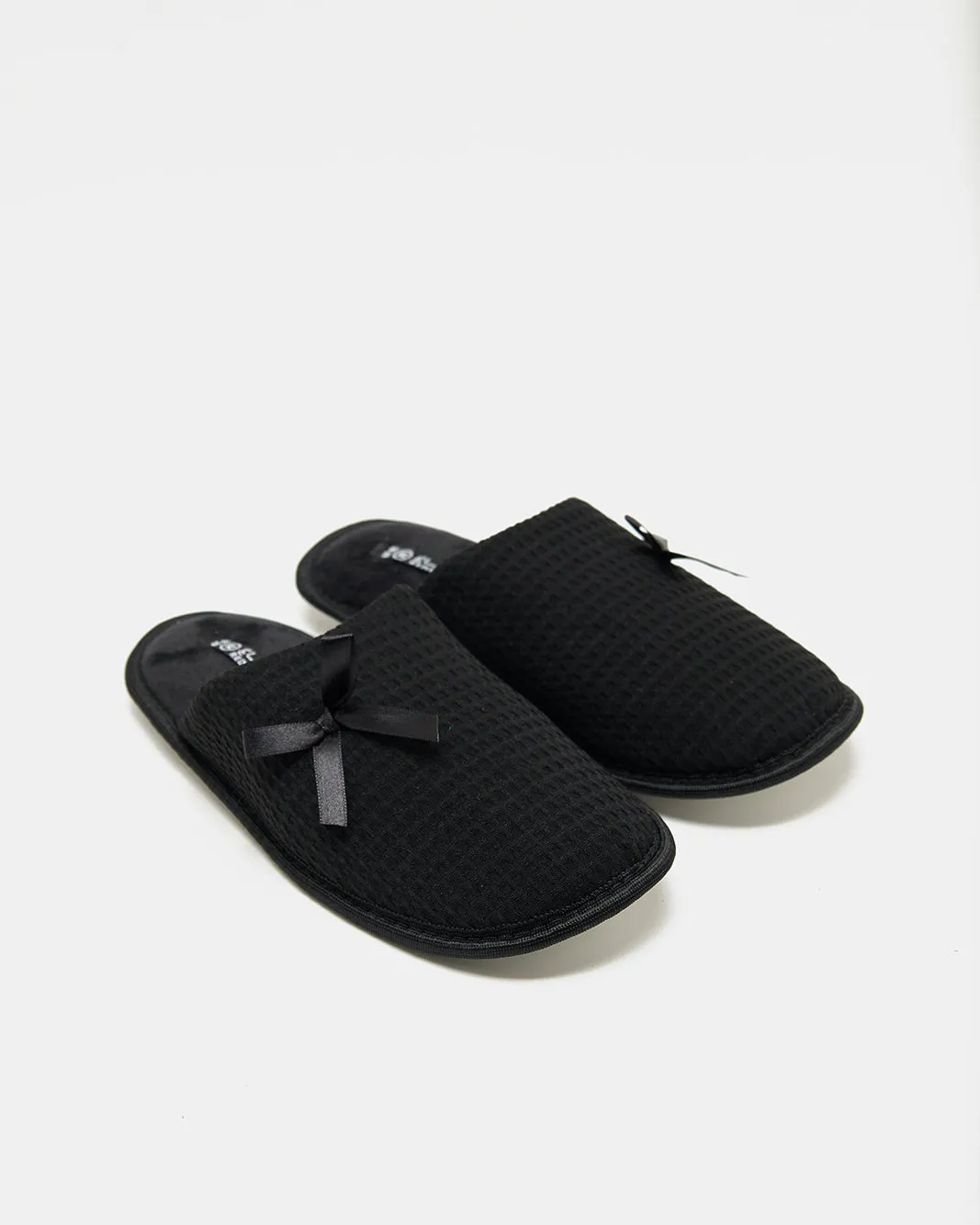 Women Black Textured Closed Toe Slipper sold by Redtag product image thumbnail 2