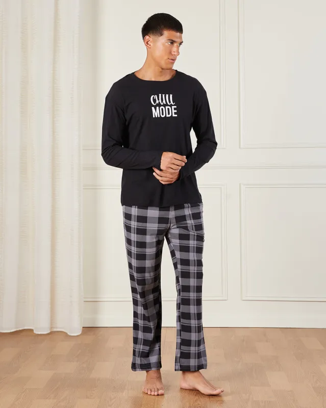 Men Navy Checkered Pyjama Set (2 Piece) sold by Redtag