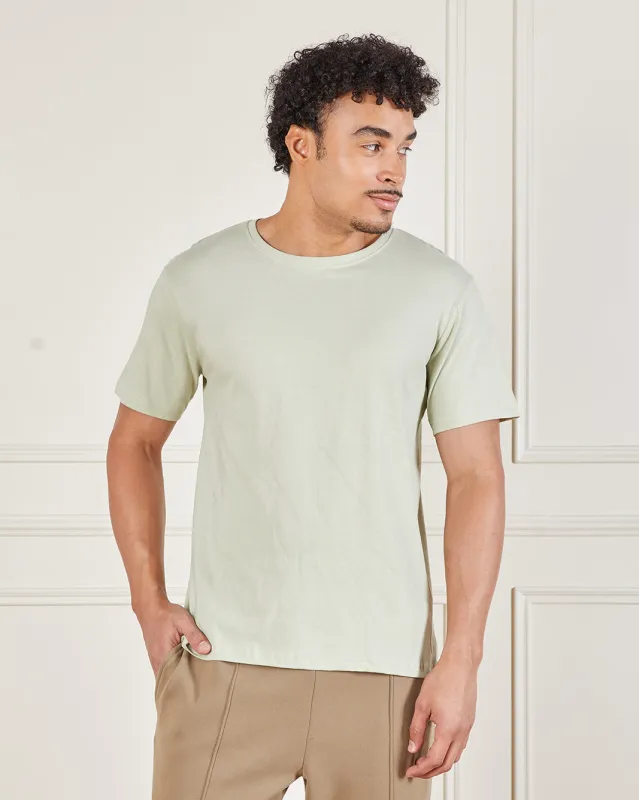 Men Green Solid Crew Neck T-Shirt sold by Redtag