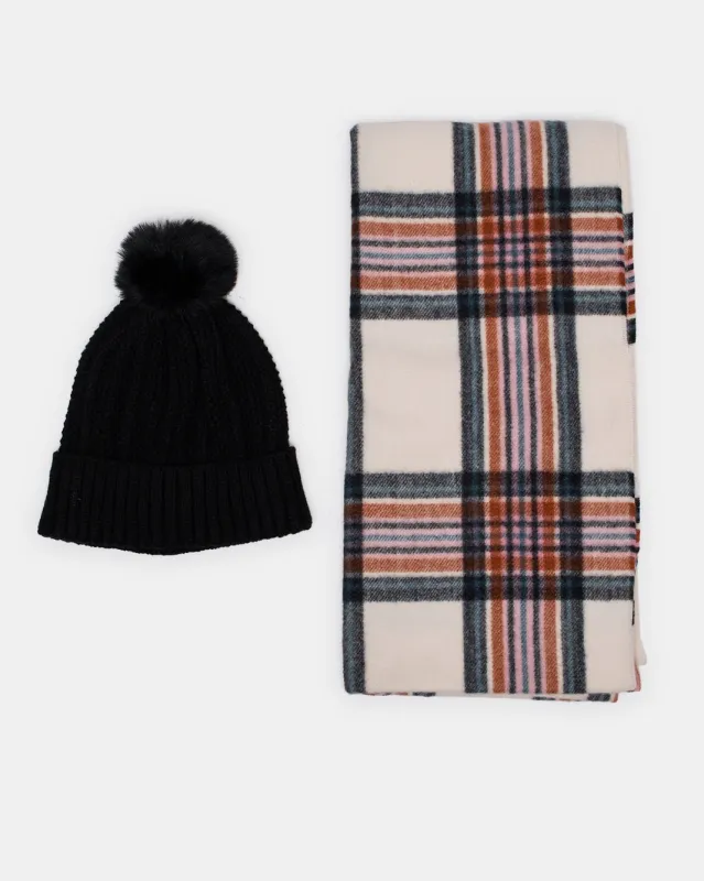 Multicolor Knitted Scarf With Cap (2 Piece) sold by Redtag