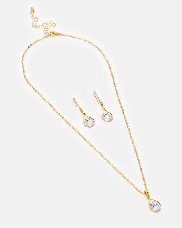 Women Gold Necklace Set (2 Piece) sold by Redtag