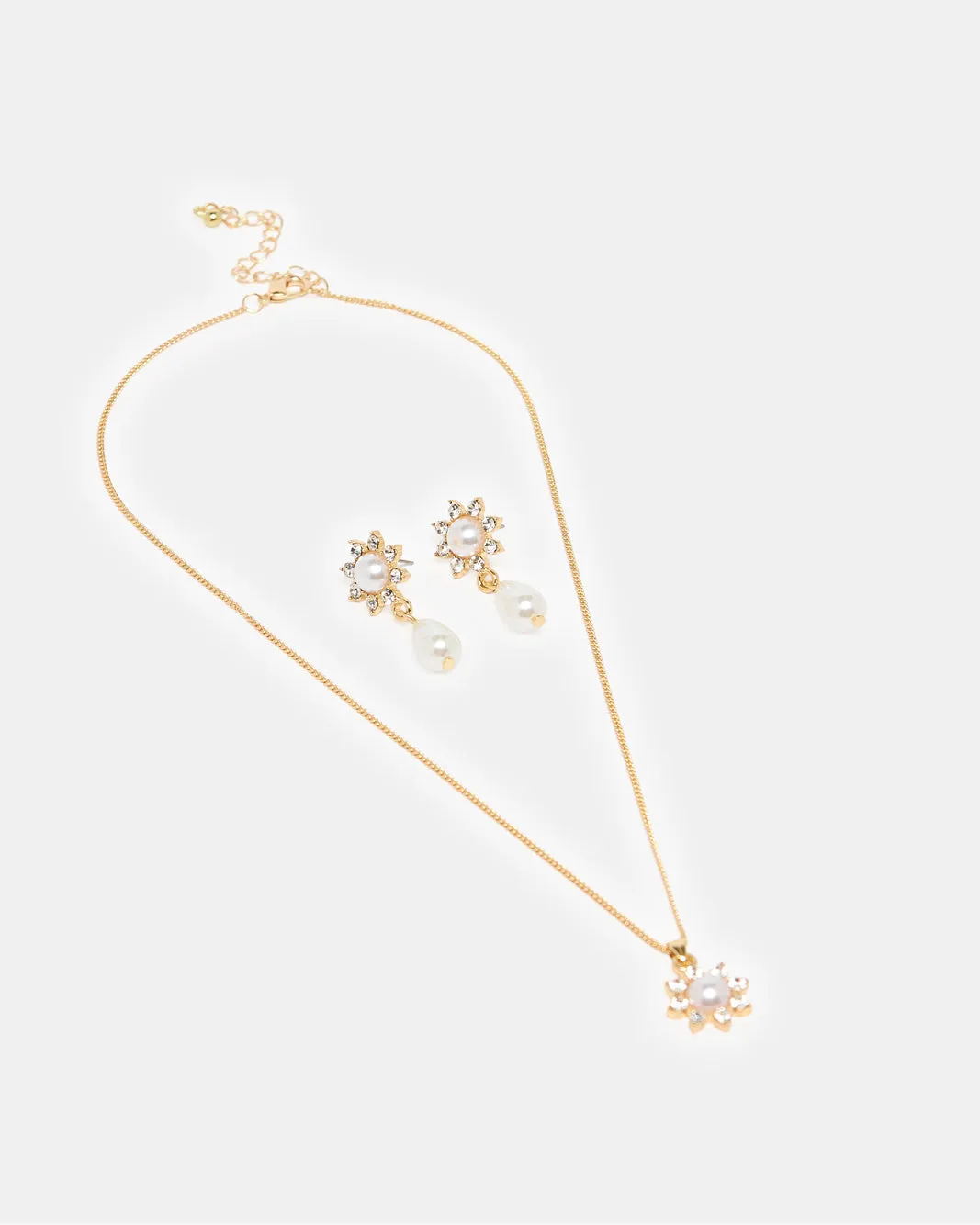 Women Gold Necklace And Earrings Set (2 Piece) sold by Redtag