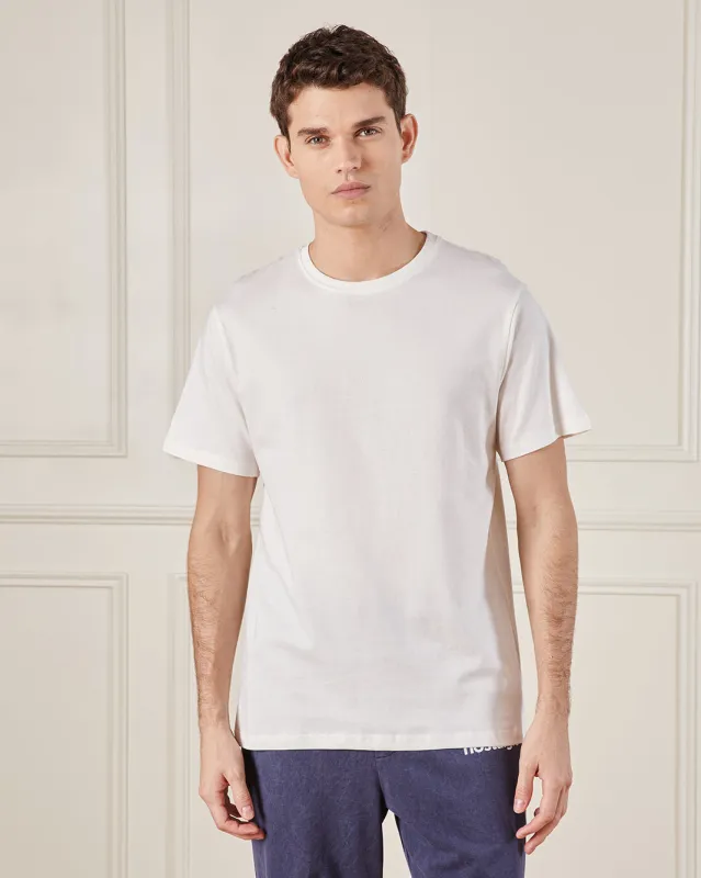 Men White Basic Solid T-Shirt sold by Redtag