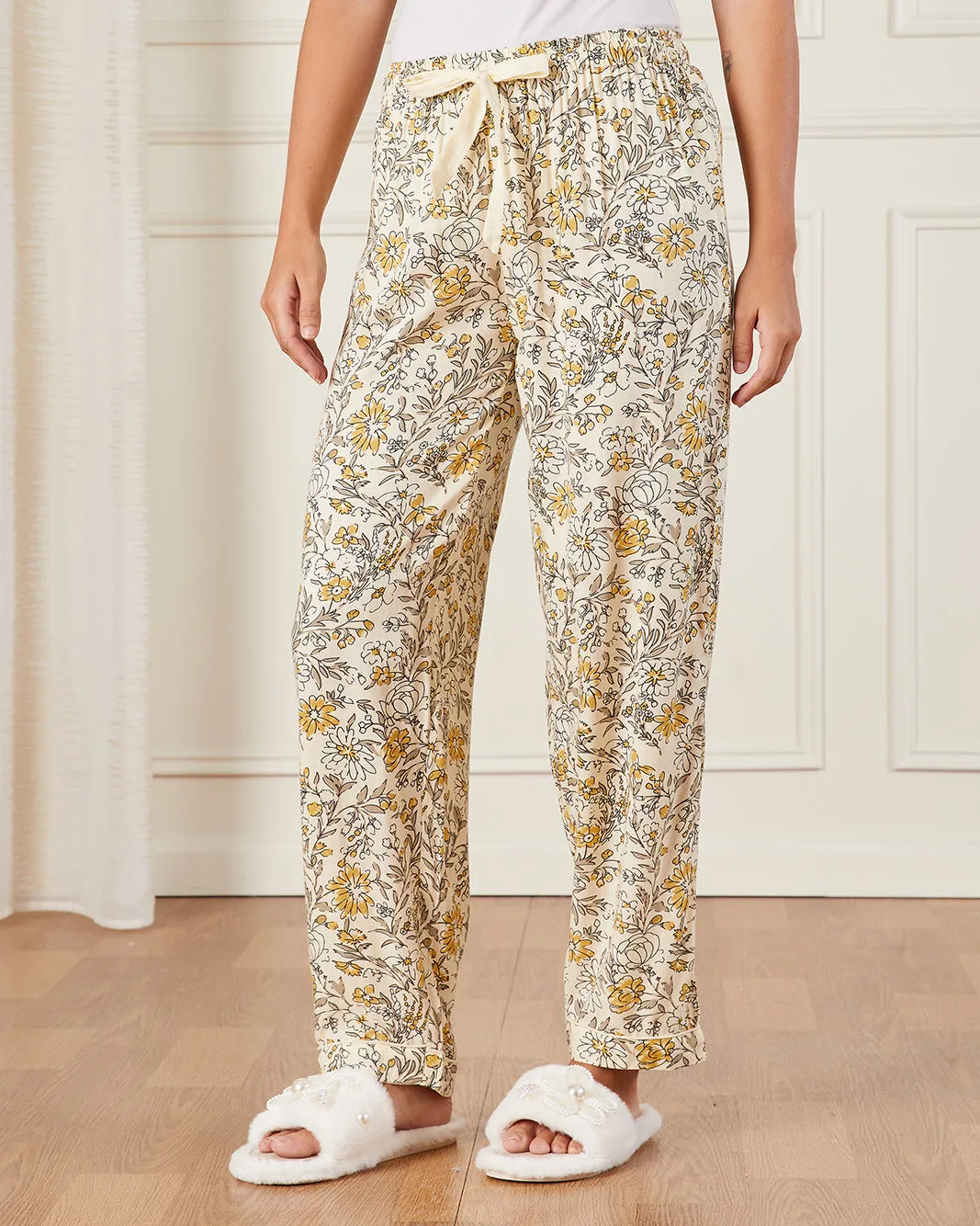 Women Green Floral Printed Pyjama Set (2 Piece) sold by Redtag product image thumbnail 3