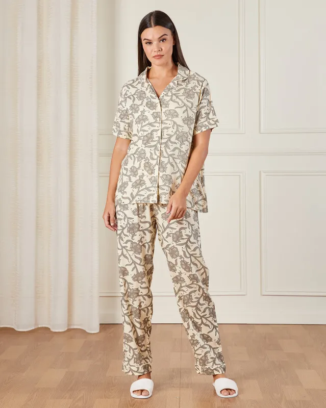 Women Green Printed Pyjama Set (2 Piece) sold by Redtag