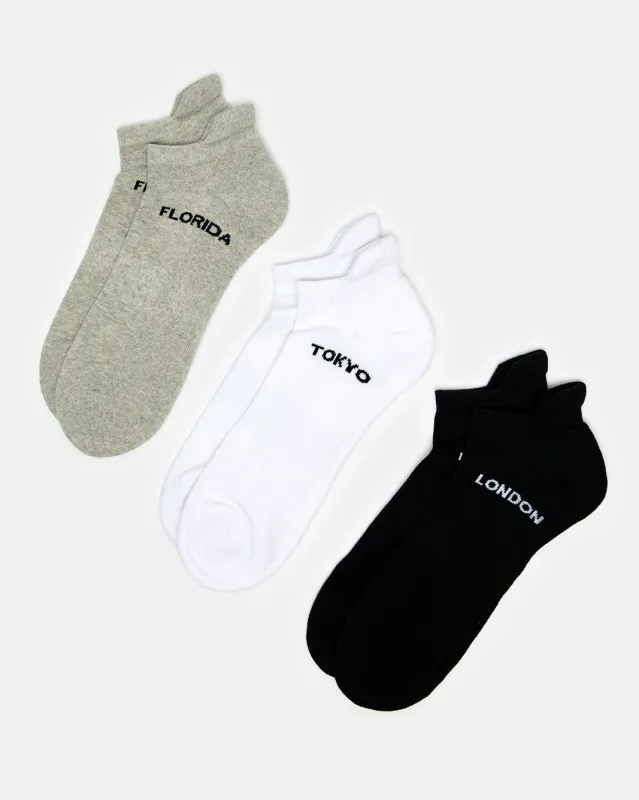 Men Assorted Ankle Sports Socks Half Terry (Pack Of 3) sold by Redtag