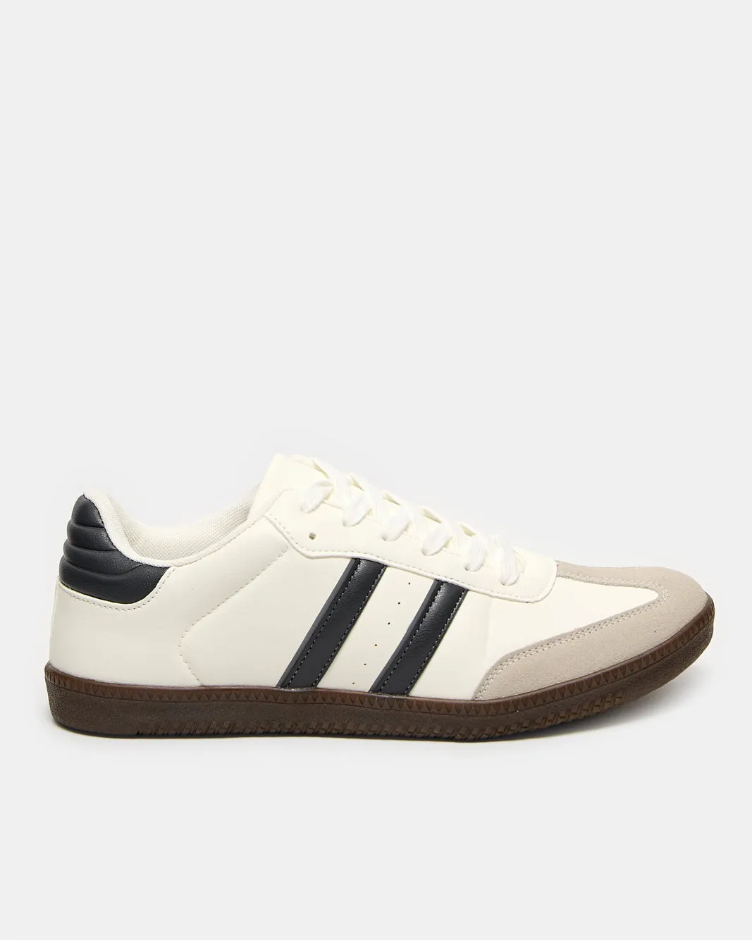Men White And Black Material Block Skate Shoes sold by Redtag