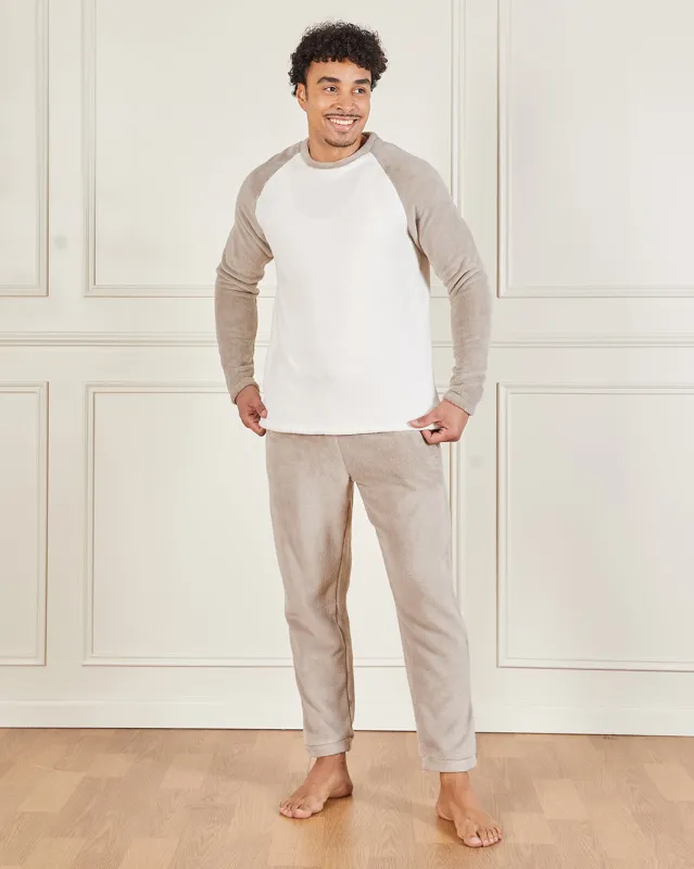 Men Beige Cosy Fleece Pyjama Set (2 Piece) sold by Redtag