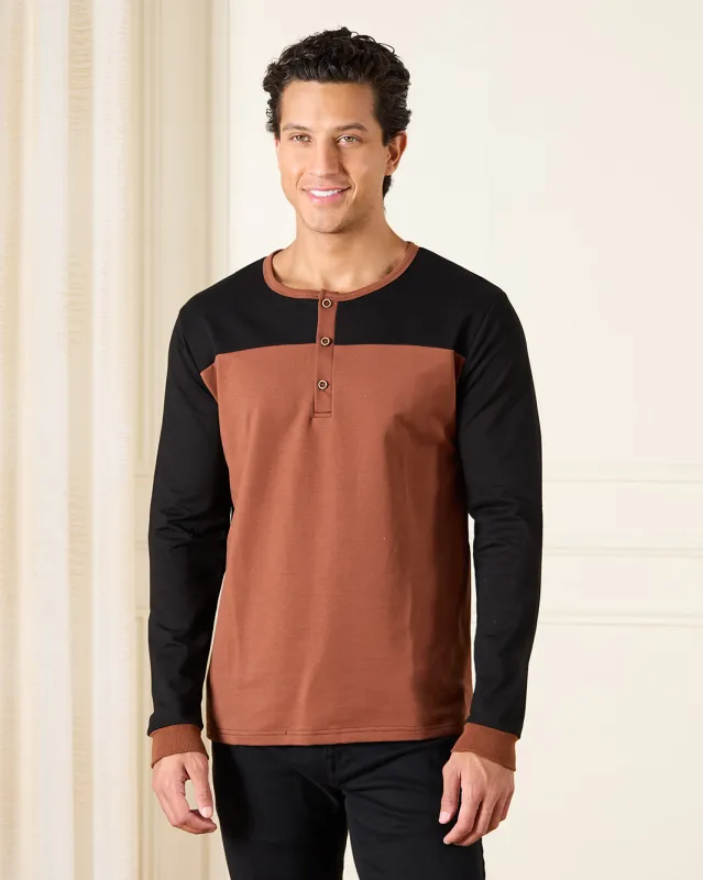 Men Black Basic T-shirt sold by Redtag