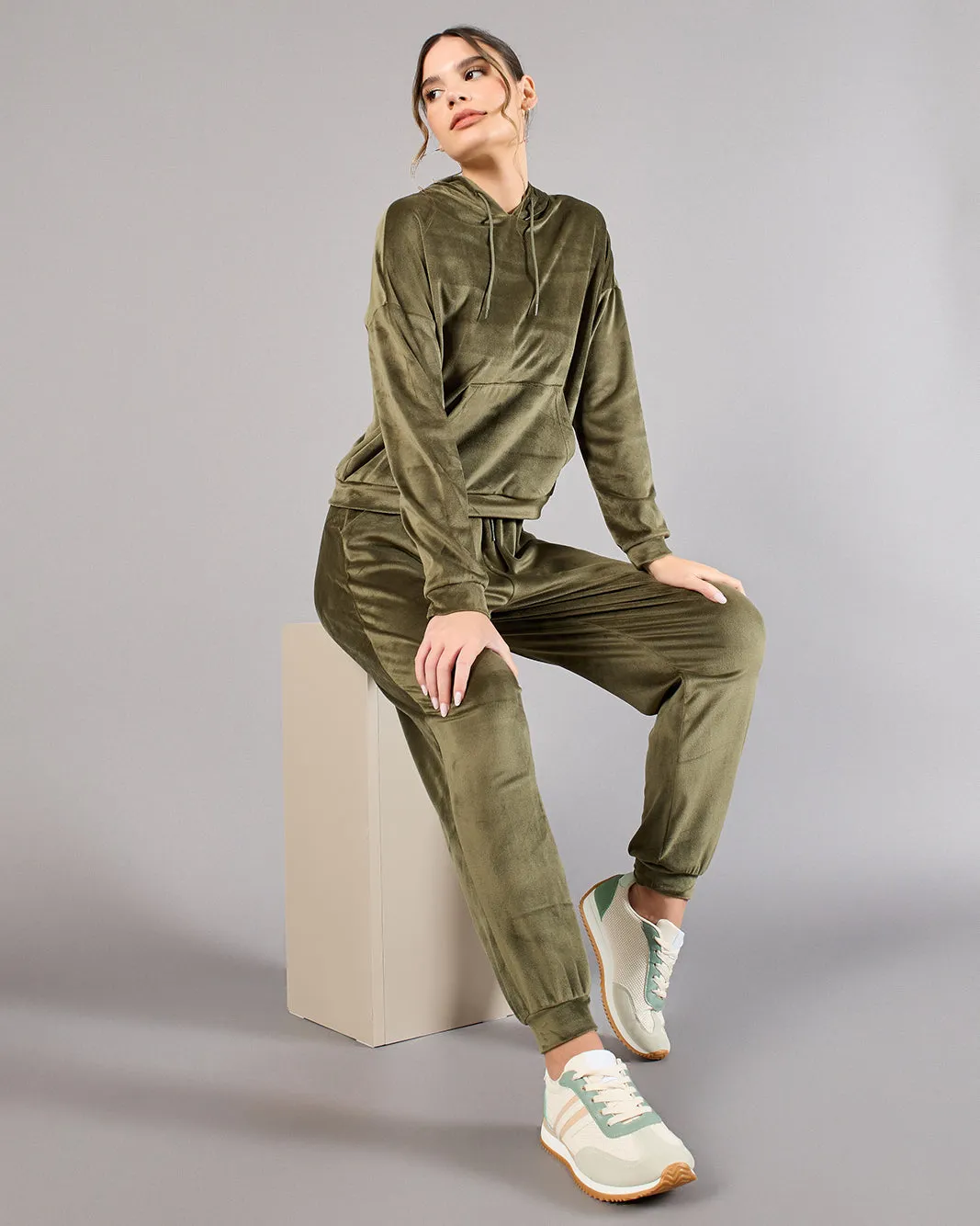 Women Green Plain Jogger Pants sold by Redtag product image thumbnail 5