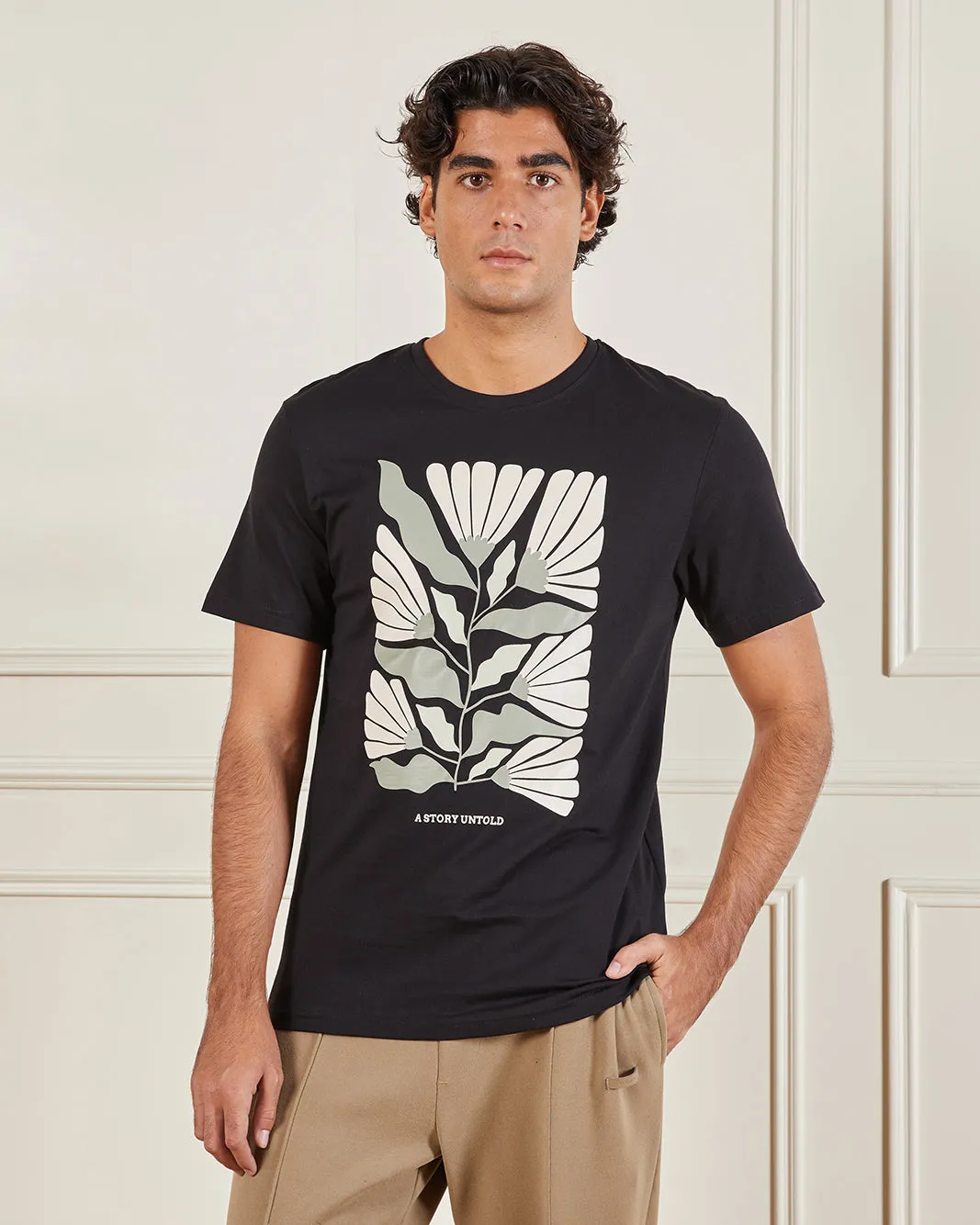 Men Black Basic Graphic T-shirt sold by Redtag
