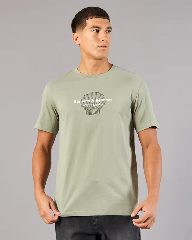 Men Green Printed Basic T-Shirt sold by Redtag
