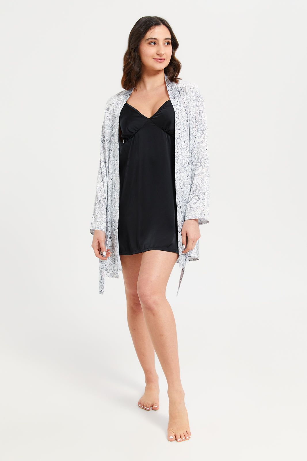 Women Black And White Chemise And Robe Set (2 Piece) sold by Redtag product image thumbnail 3
