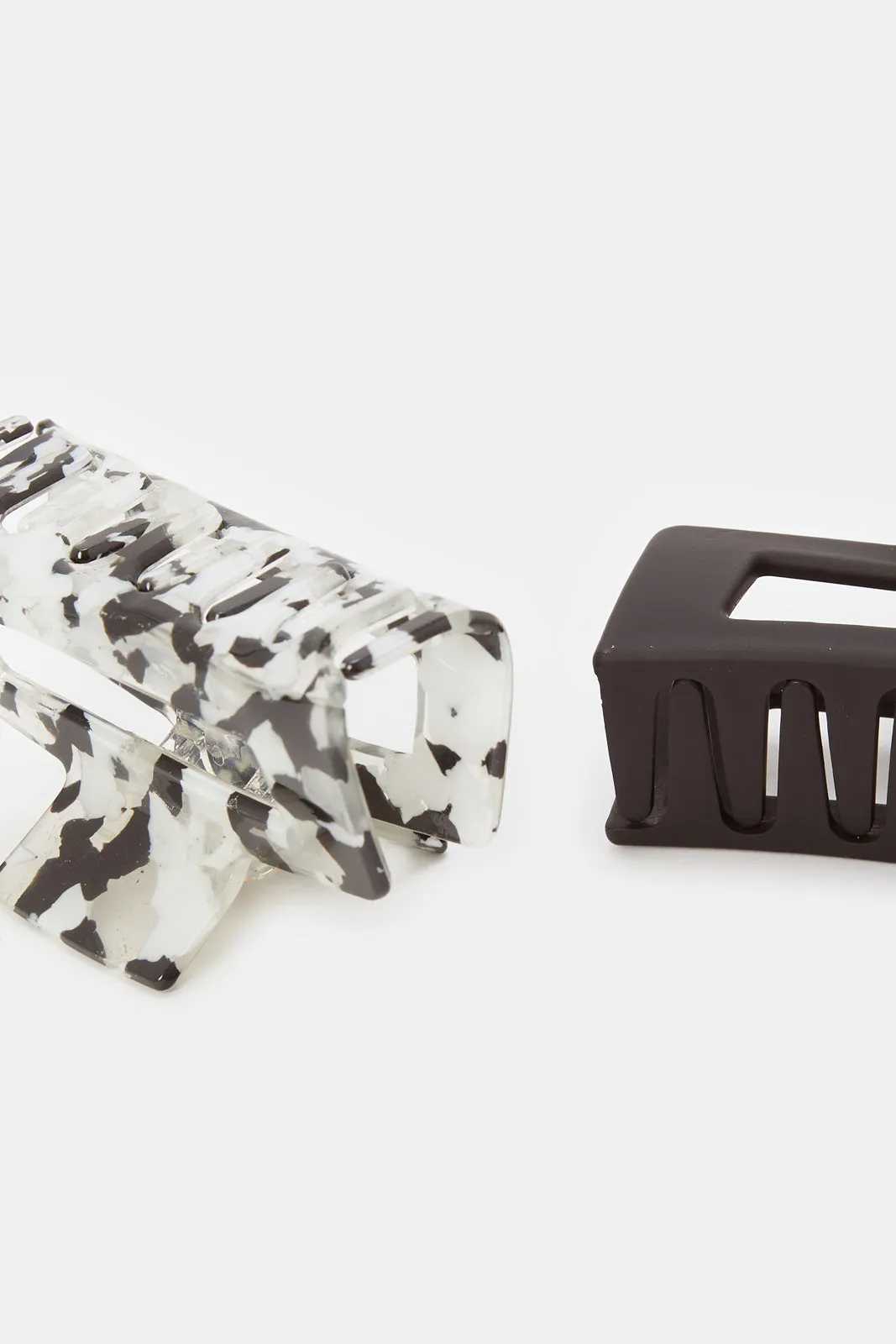Women Black And White Printed Hair Claw Set (Pack of 2) sold by Redtag product image thumbnail 3