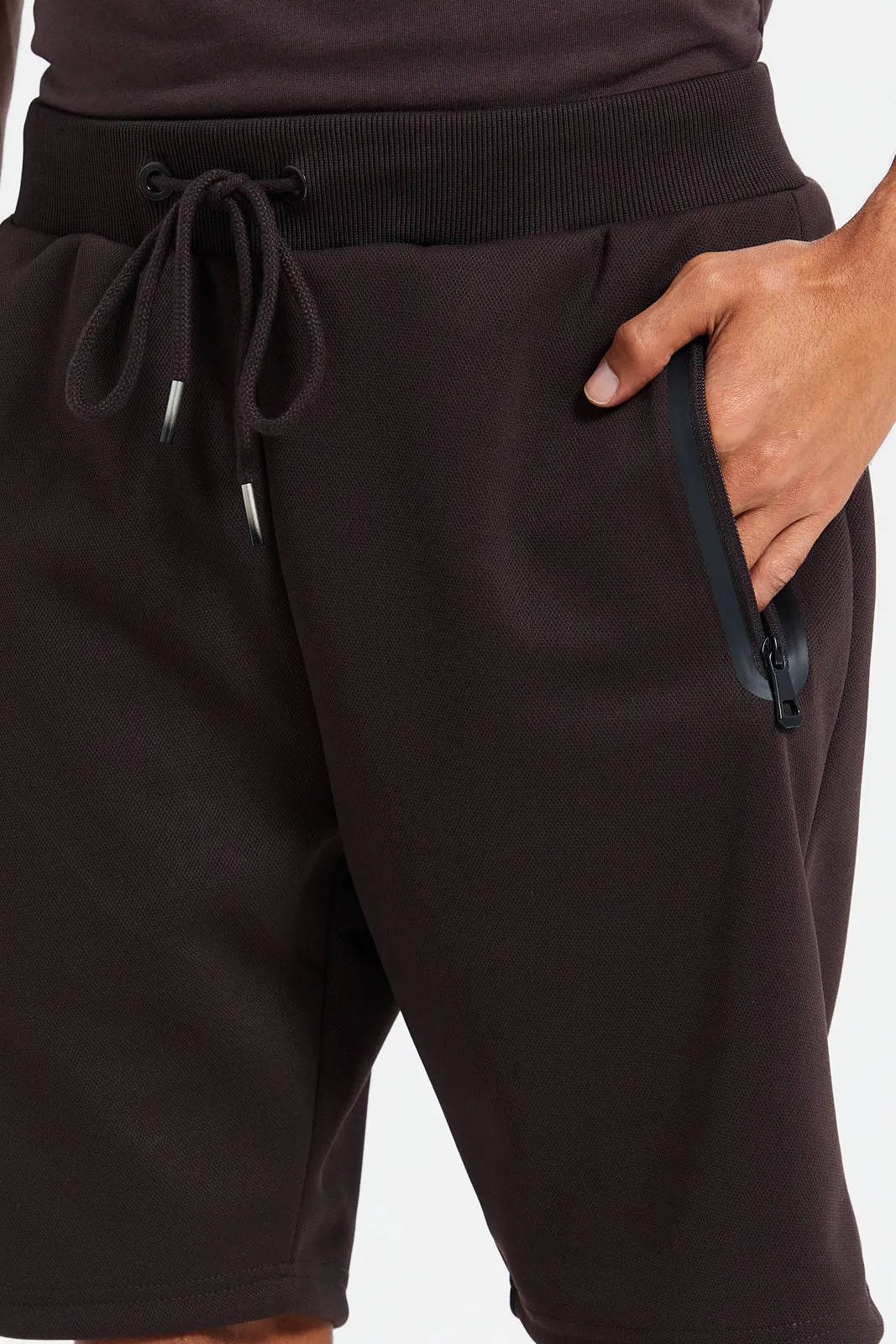 Men Burgundy Mid-Rise Tech Shorts With Zip Pockets sold by Redtag product image thumbnail 4