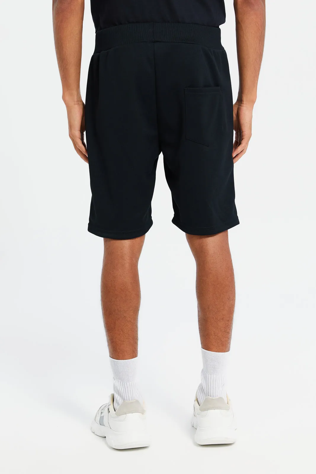 Men Black Mid Rise Tech Shorts With Zip Pockets sold by Redtag product image thumbnail 3