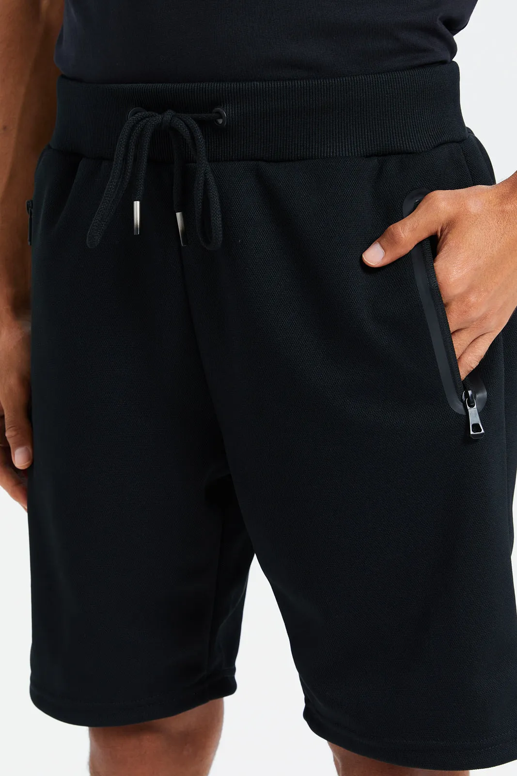 Men Black Mid Rise Tech Shorts With Zip Pockets sold by Redtag product image thumbnail 4