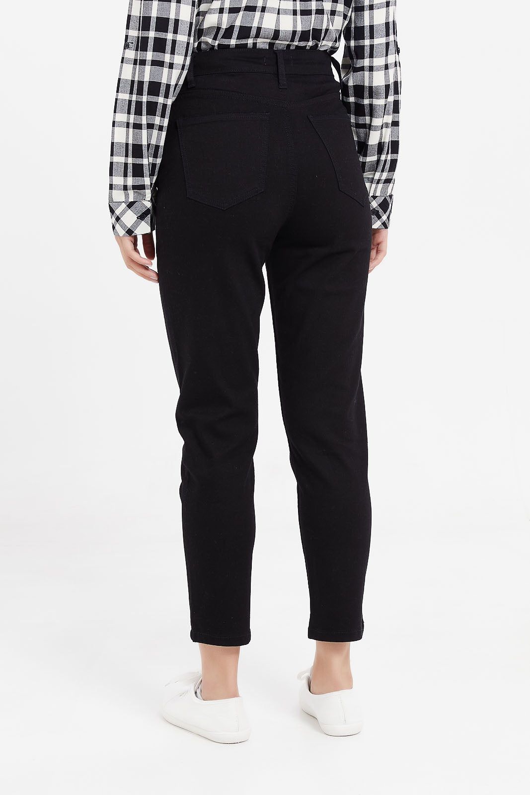 Women Black High Waist Mom Jeans sold by Redtag product image thumbnail 3