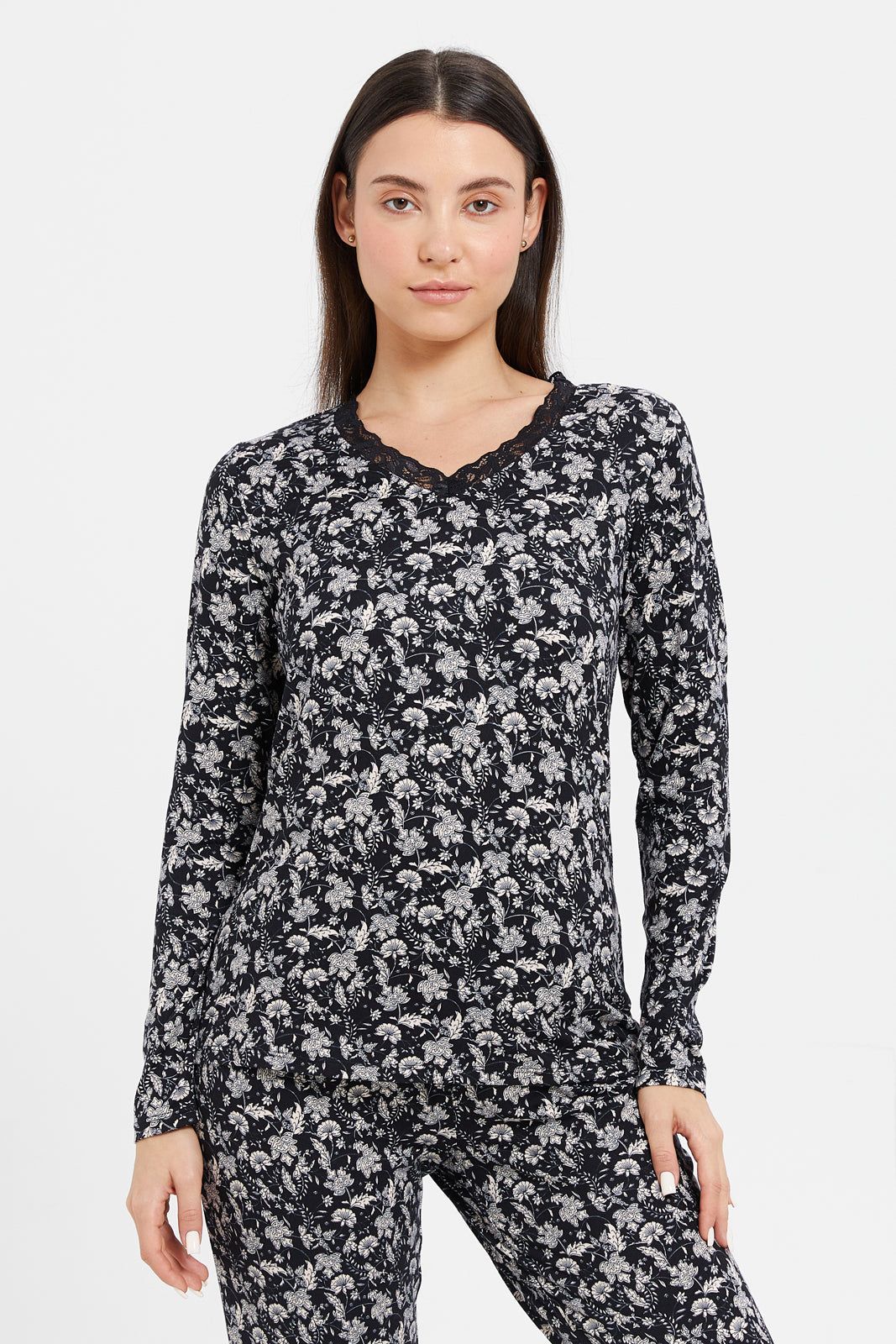 Women Black Printed Long Sleeve Pyjama Set (2 Piec) sold by Redtag product image thumbnail 2