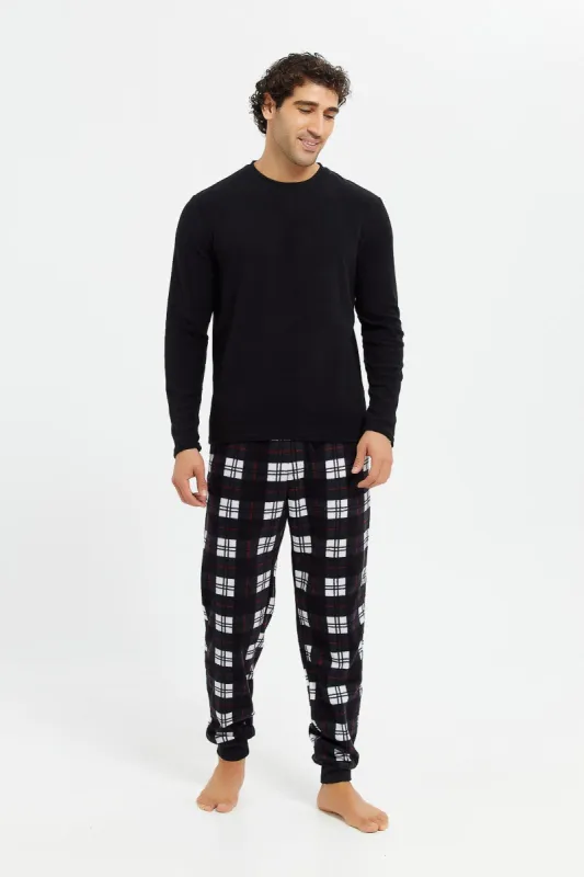 Men Black Check Fleece Lounge Set (2 Piece) sold by Redtag