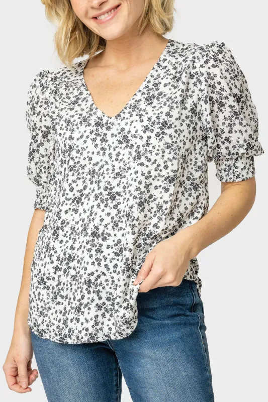 Puff Sleeve V-Neck Blouse made by Gibsonlook