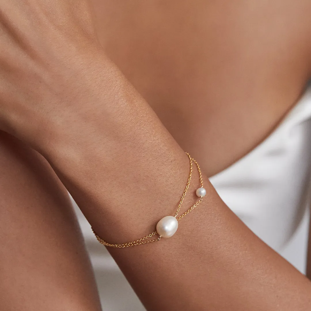 Gold Layered Large and Small Pearl Bracelet sold by Lily & Roo product image thumbnail 2
