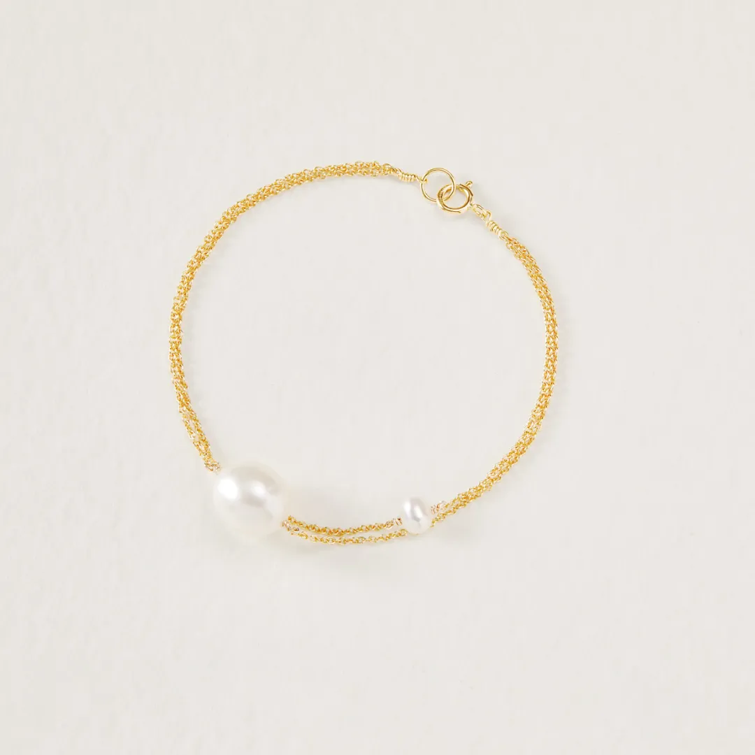 Gold Layered Large and Small Pearl Bracelet sold by Lily & Roo product image thumbnail 3
