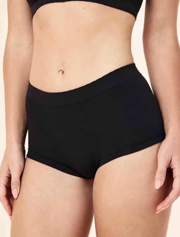 Sofia Seamless Boyshort Knicker sold by Papinelle