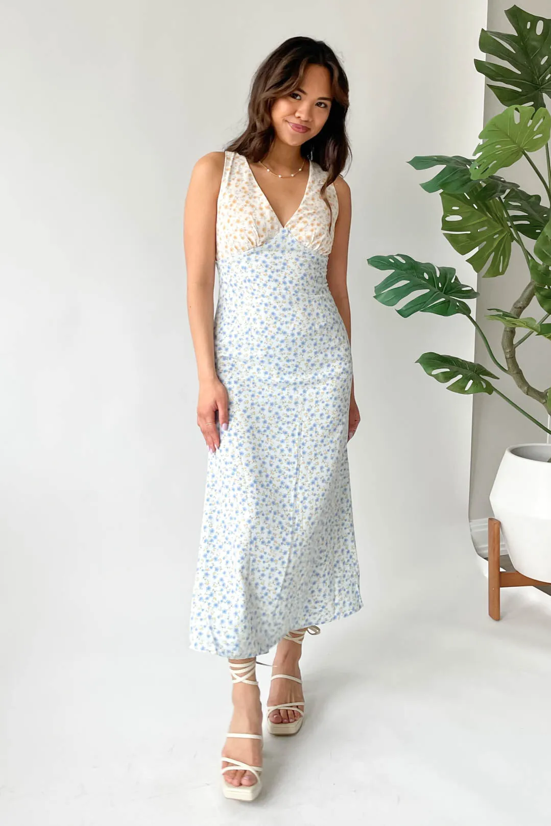 Summer Bloom Dress sold by Grey Bandit product image thumbnail 2