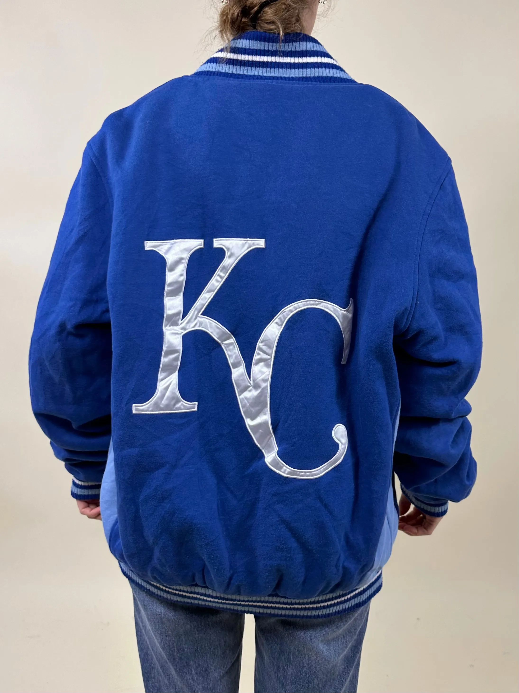 Vintage 4 sold by Grey Bandit product image thumbnail 2