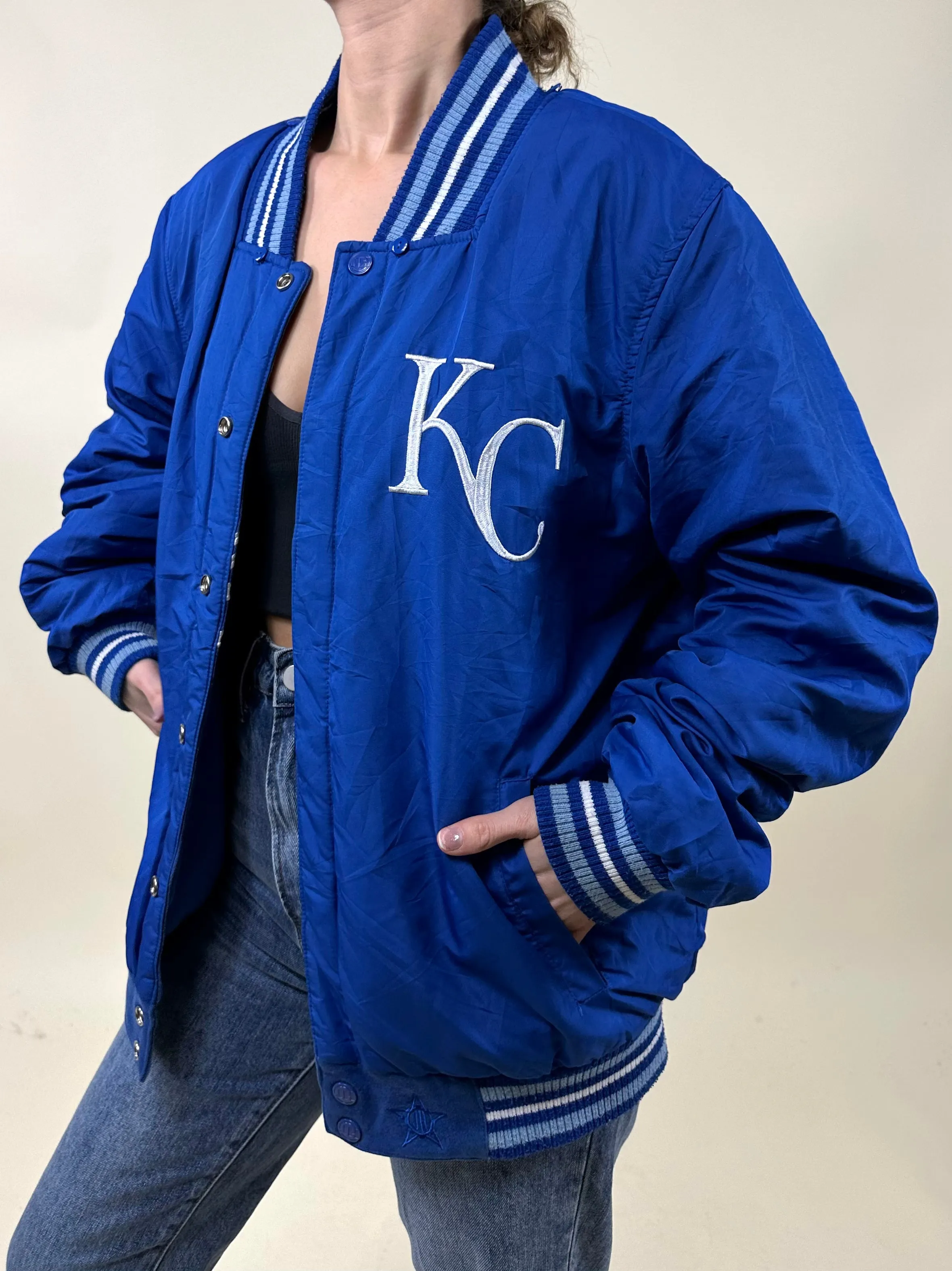 Vintage 4 sold by Grey Bandit product image thumbnail 3